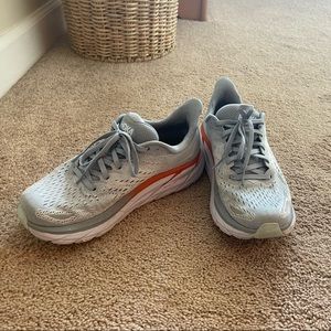 HOKA One One Clifton 7 - Sz 8.5